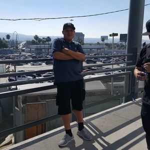 Meet your Posher, Uri